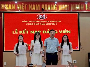 LỄ KẾT NẠP ĐẢNG VIÊN MỚI TẠI CHI BỘ KHOA CHĂN NUÔI THÚ Y – TRƯỜNG ĐẠI HỌC NÔNG LÂM, ĐẠI HỌC THÁI NGUYÊN